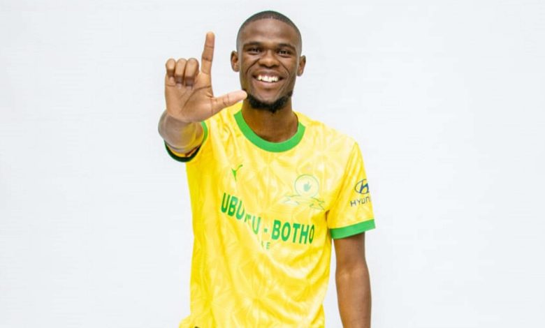 Zuko Mdunyelwa at a photoshoot after signing for Mamelodi Sundowns