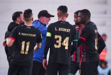 AS FAR Rabat coach Nasreddine Nabi with his players