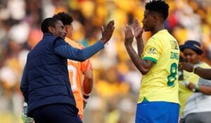 Bongani Zungu with Rulani Mokwena after a Mamelodi Sundowns match