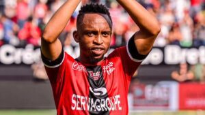 Bafana Bafana international Lebo Phiri reunites with En Avant Guingamp.