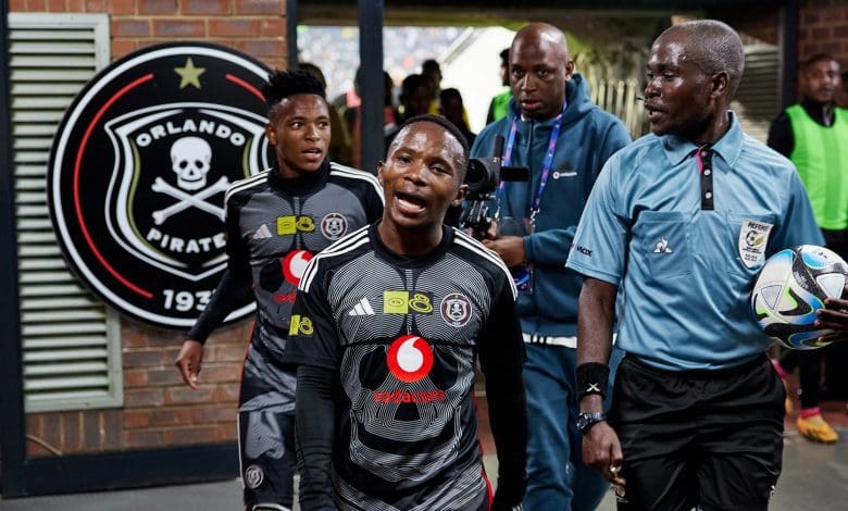 Ndabayithethwa Ndlondlo during Orlando Pirates MTN8 clash
