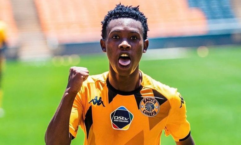 Kaizer Chiefs DDC star Siphesihle Tati is thought to be on the radar of the two DStv Premiership clubs and one abroad.