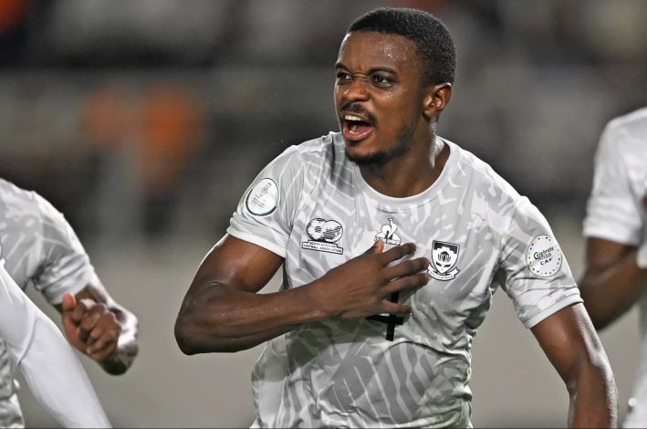 Teboho Mokoena of Bafana Bafana celebrates with teammates including Themba Zwane. Duo praised by Hugo Broos