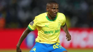 Thembinkosi Lorch in action for Mamelodi Sundowns