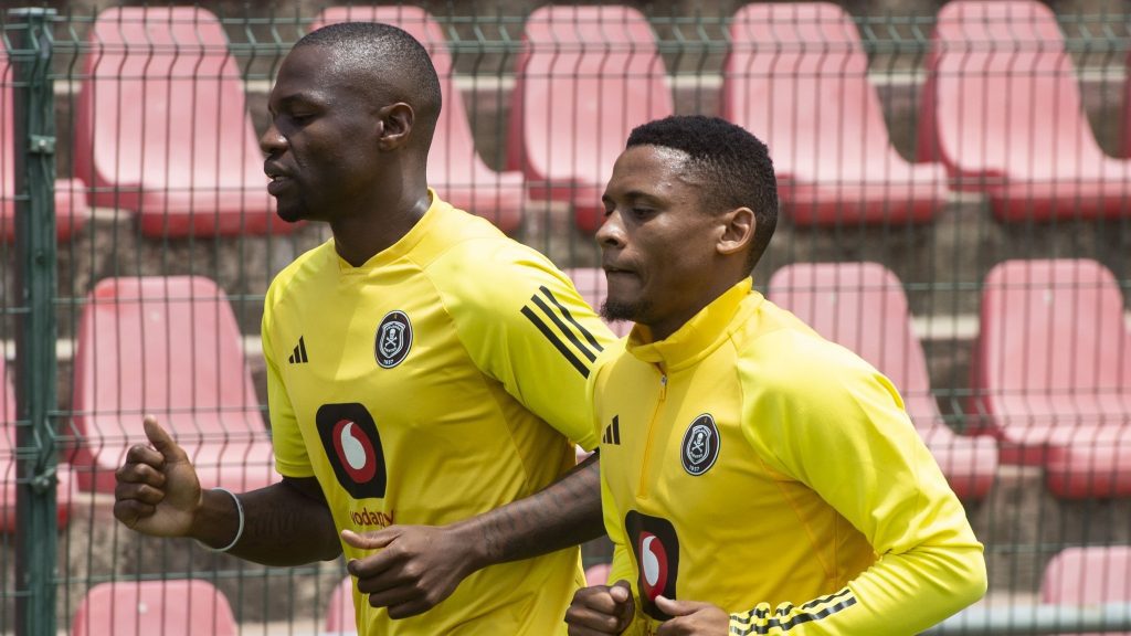 Tšhegofatso Mabasa and new Orlando Pirates recruit Thabiso Lebitso.
