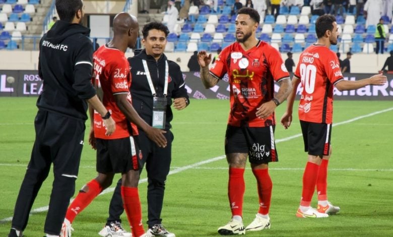 Al Riyadh players celebrating Knowledge Musona's goal