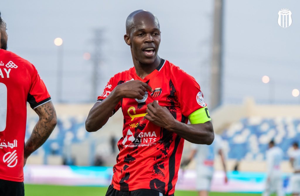 While Pitso Mosimane finally got it right in the Saudi Pro League, a former Kaizer Chiefs reliable goalscorer has hit good strides in the Middle East.