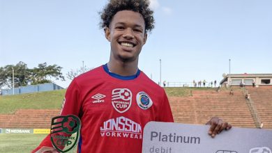 Shandre Campbell poses with Nedbank Man of the Match Award