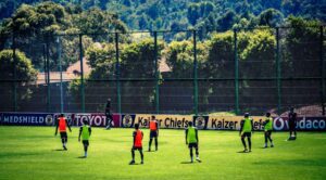 Kaizer Chiefs are looking for a new coach