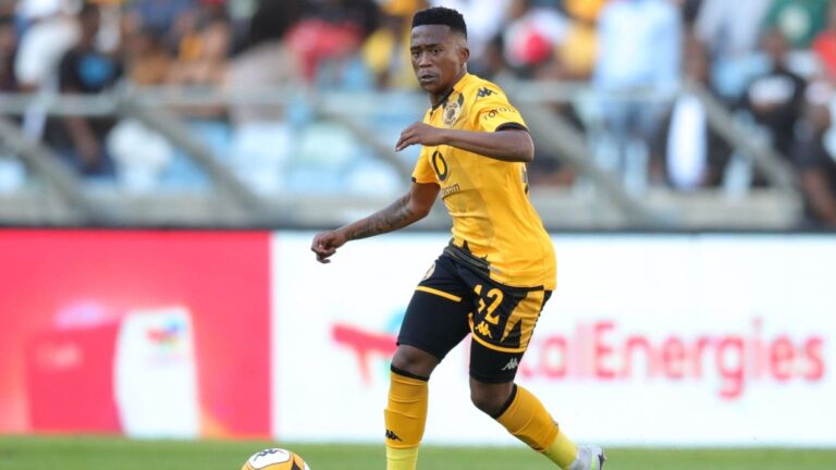 Mduduzi Shabalala with the ball during a Kaizer Chiefs game