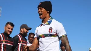 Defender Vuyo Mere in TS Galaxy colours.