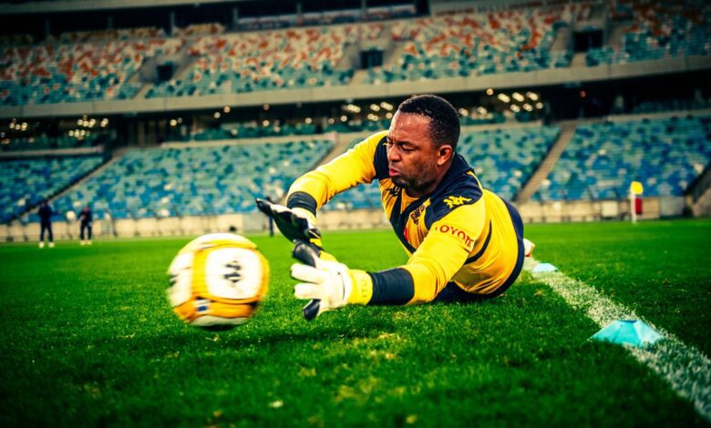 Itumeleng Khune during a warm up session before Kaizer Chiefs match