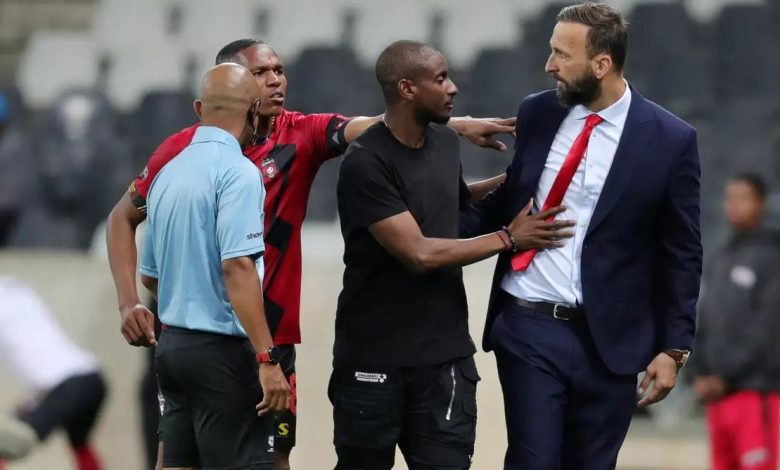 Rulani Mokwena and Sead Ramovic on the sidelines during a match