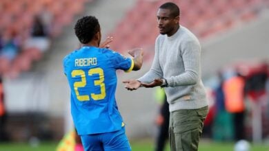 Rulani Mokwena with Lucas Ribeiro on the sidelines during Mamelodi Sundowns match