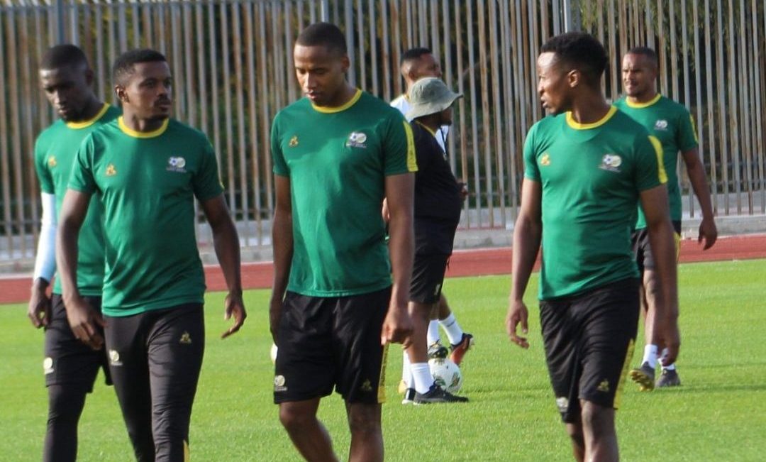 Kapini warns Zim against man-marking Zwane and Mokoena | FARPost