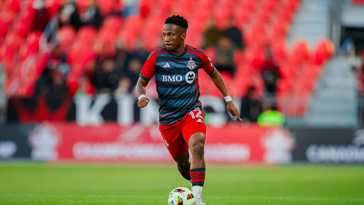 Ex-MLS star 'Dipsy' Selolwane offers words of wisdom to Mailula | FARPost