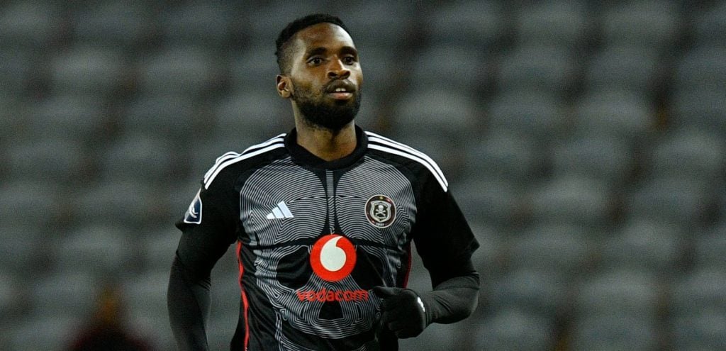 Fortune Makaringe in Orlando Pirates' colours