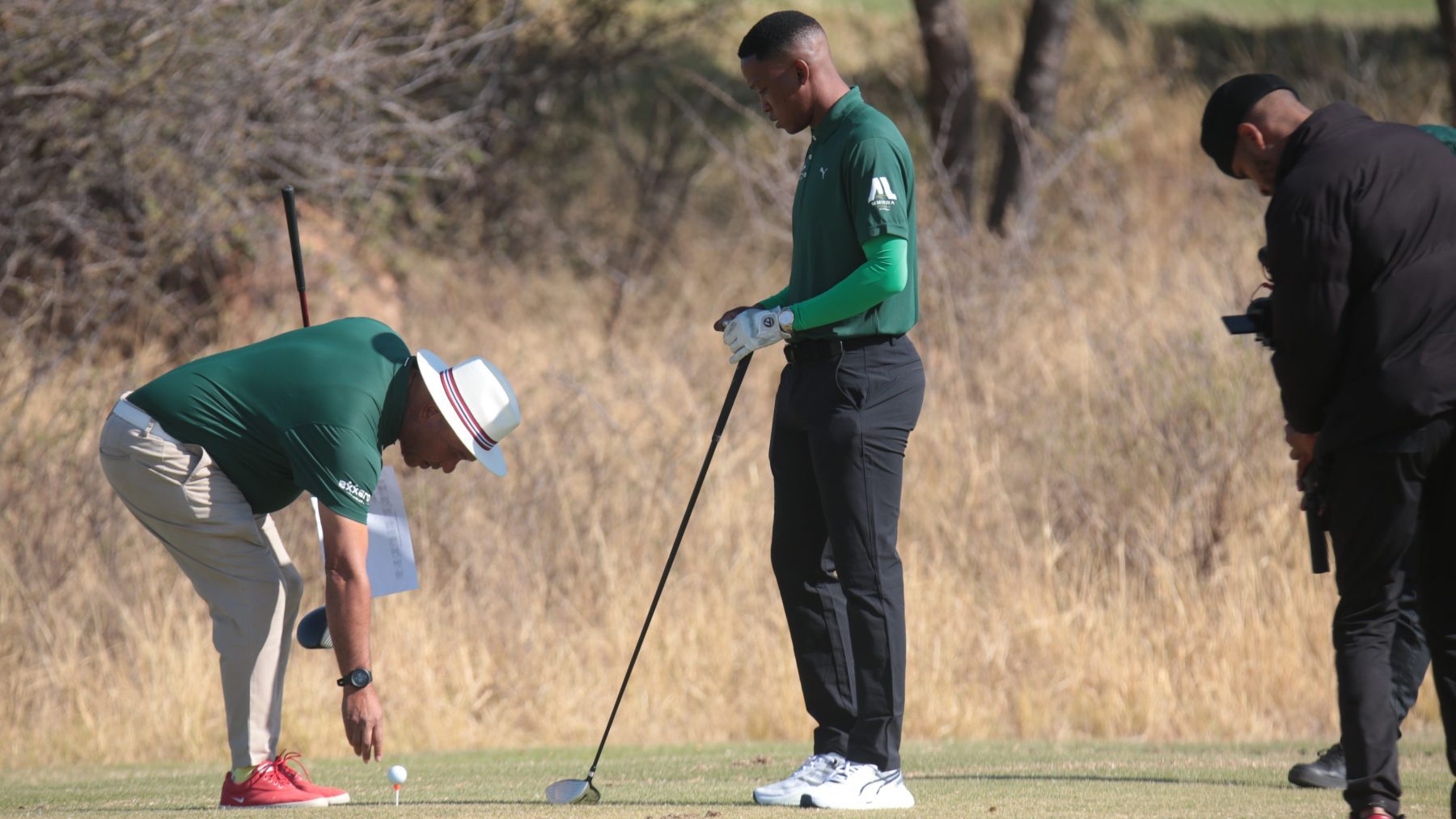 Mamelodi Sundowns defender Grant Kekana exchanged his soccer boots for Golf clubs as his foundation hosted an annual charity event on Saturday.