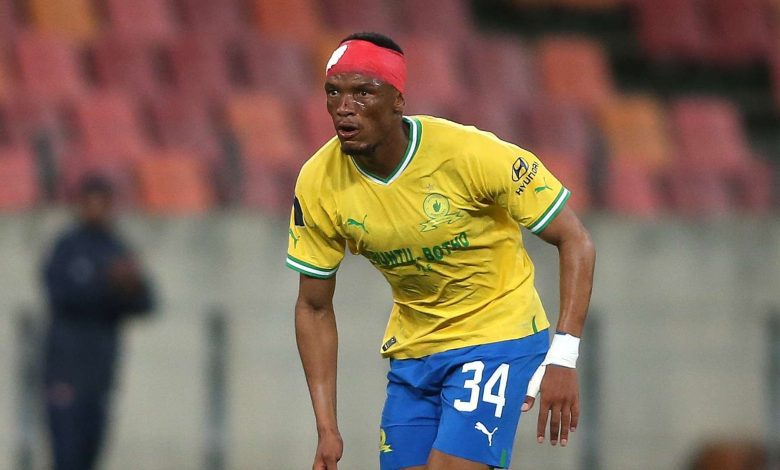 Bafana and Mamelodi Sundowns defense stalwart Mothobi Mvala has recalled his first inspiring moment with revered former midfielder, Godfrey Sapula.