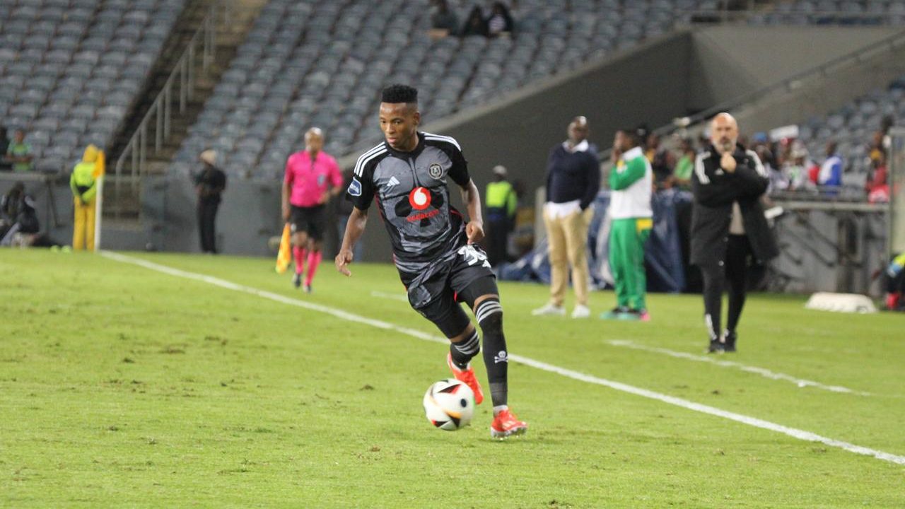 Orlando Pirates star Relebohile Mofokeng PSL award nominee