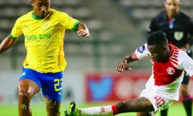 Tanzania's Simba SC are pretty poised to beat four PSL clubs for the services of a highly rated defender who spent last season at Cape Town Spurs.