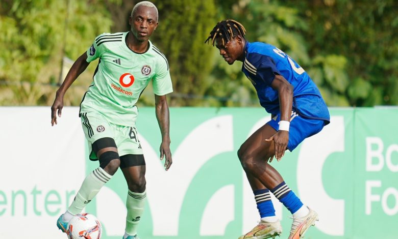 Gilberto in action for Orlando Pirates