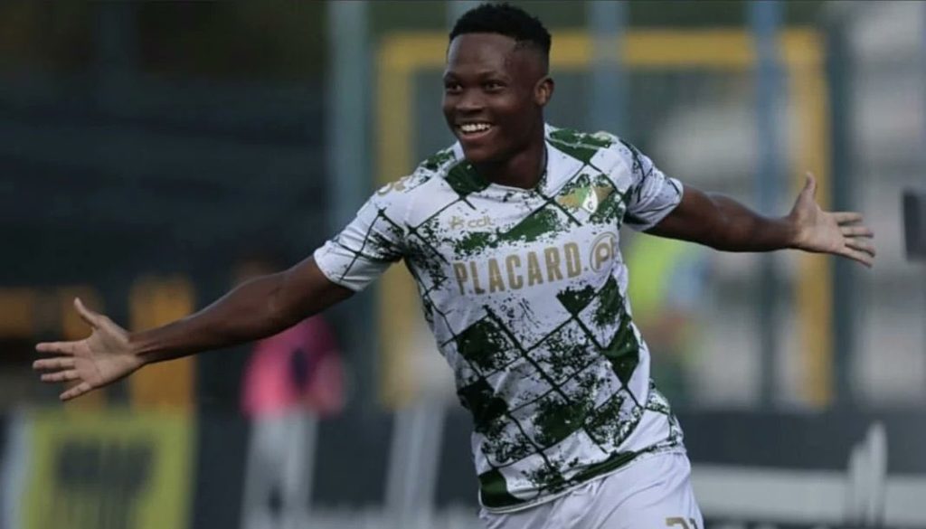 Kobamelo Kodisang in action for Moreirense FC