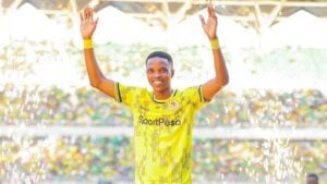 Mahlatsi Makudubela presented as a Young Africans player