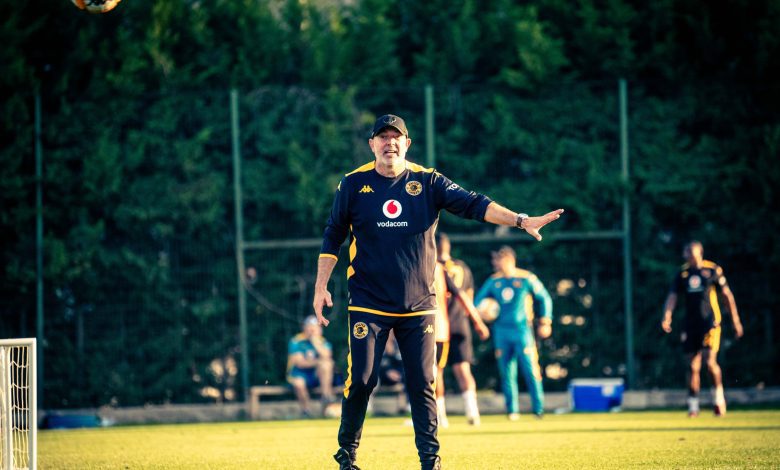 Nasreddine Nabi in Kaizer Chiefs training