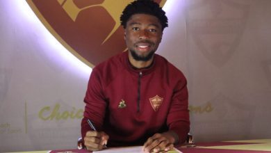 Omega Mdaka unveiled by Stellenbosch FC