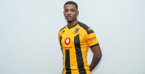 Kaizer Chiefs sign Fiacre Ntwari and Rushwin Dortley