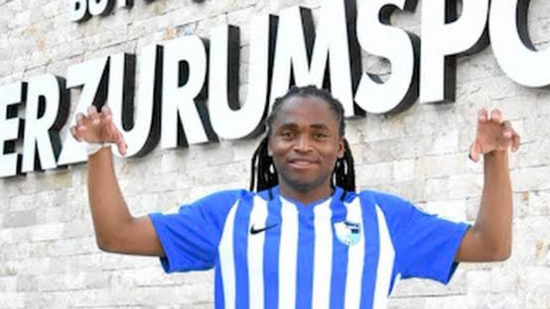 Siphiwe Tshabalala encounters enduring love for Shoes’ Moshoeu in Turkey