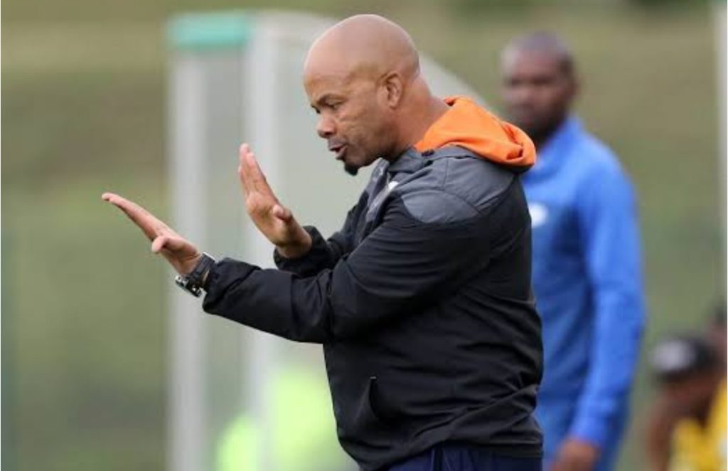 Tebogo Moloi giving instructions during a match