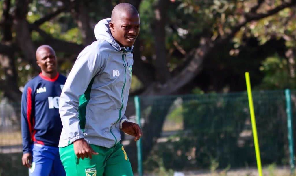 Velemseni Ndwandwe signs contract extension at Golden Arrows