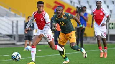 Asanele Velebayi of Cape Town Spurs in action against Kaizer Chiefs