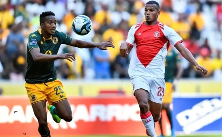 Ashley Cupido during his days at Cape Town Spurs playing against Kaizer Chiefs