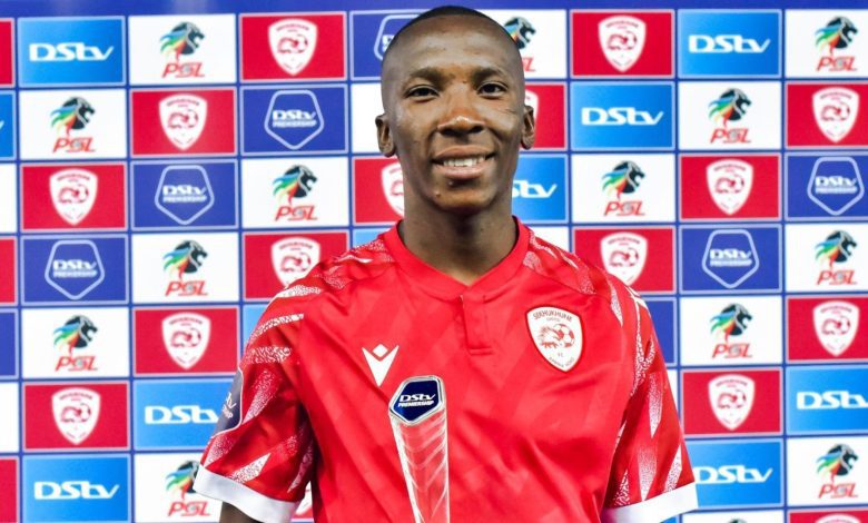 Elias Mokwana with a DStv Prem MoTM award