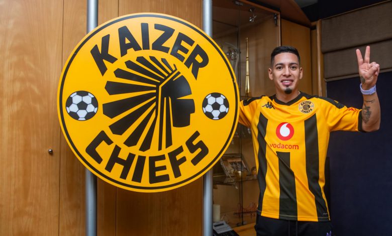 Kaizer Chiefs have confirmed the signing of midfielder Gaston Sirino and defender Bongani Sam