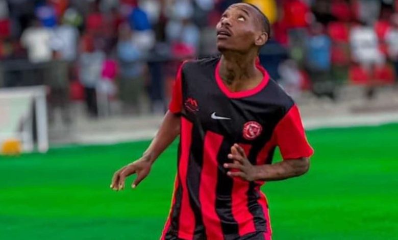 Former Mamelodi Sundowns and Kaizer Chiefs attacker Khama Billiat has won his first ever award in Zimbabwe's Castle Lager Premier Soccer League