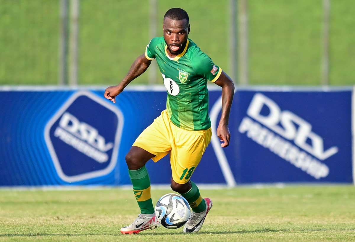 After a forgettable 2023/24 season, Golden Arrows striker Knox Mutizwa has set an ambitious target for himself in the upcoming Betway Premiership season.