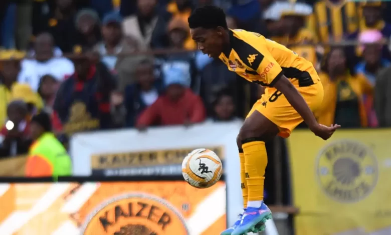 Mfundo Vilakazi of Kaizer Chiefs in action