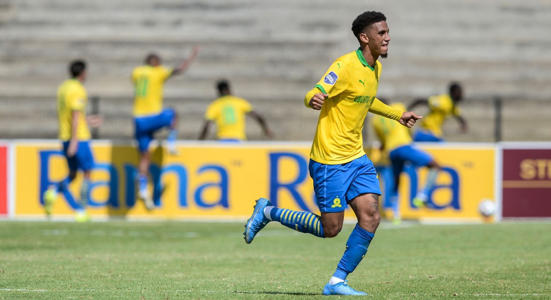 Rayden De Reuck's brother Rushine De Reuck in Mamelodi Sundowns colours