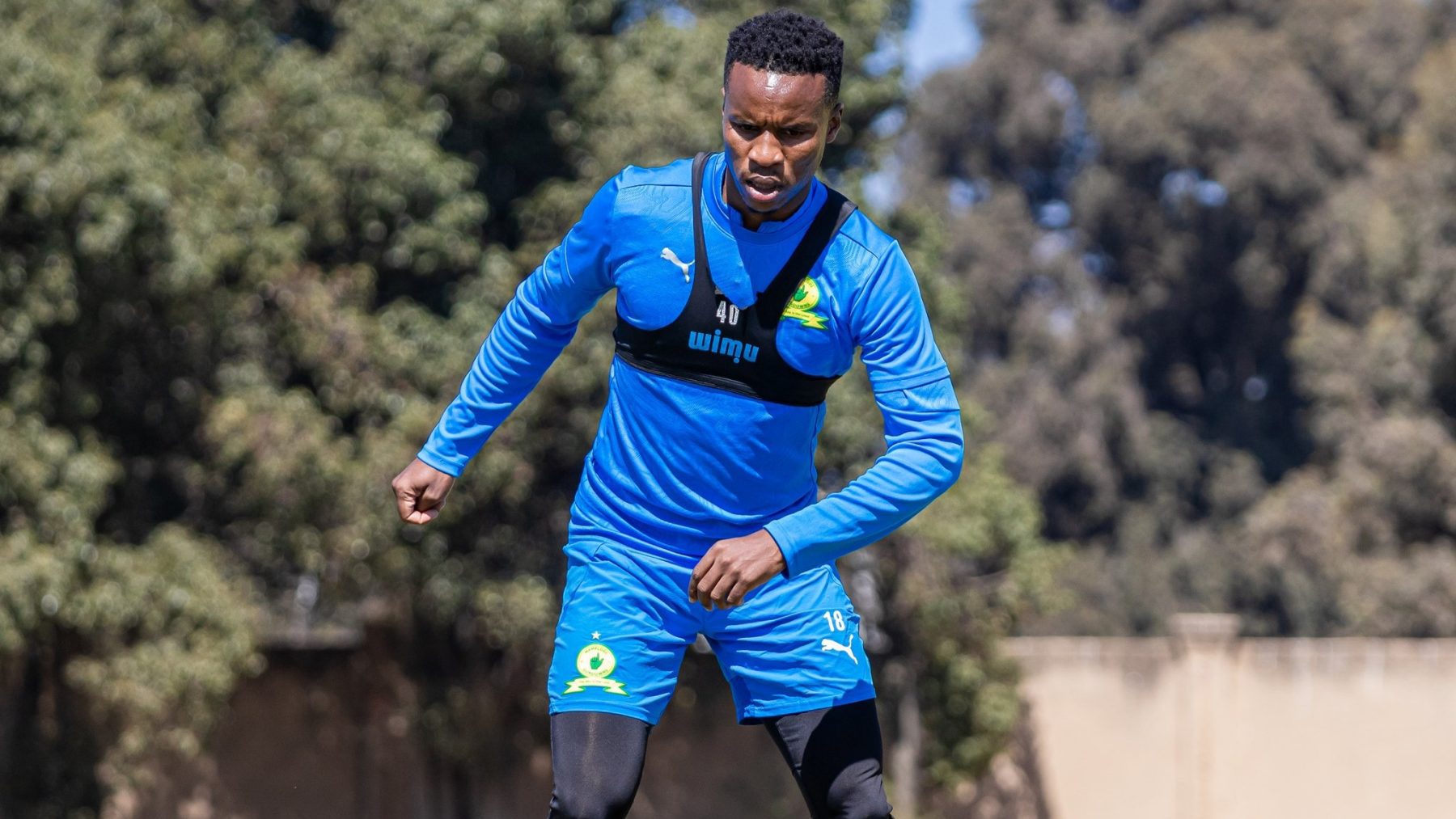 Themba Zwane in action for Mamelodi Sundowns