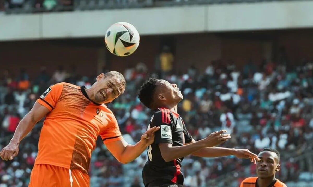 Makgopa bags brace as Pirates trounce Polokwane City