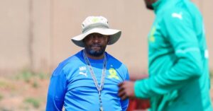Mamelodi Sundowns head coach Manqoba Mngqithi