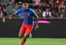 Siyabonga Ngezana in action for FCSB in the league