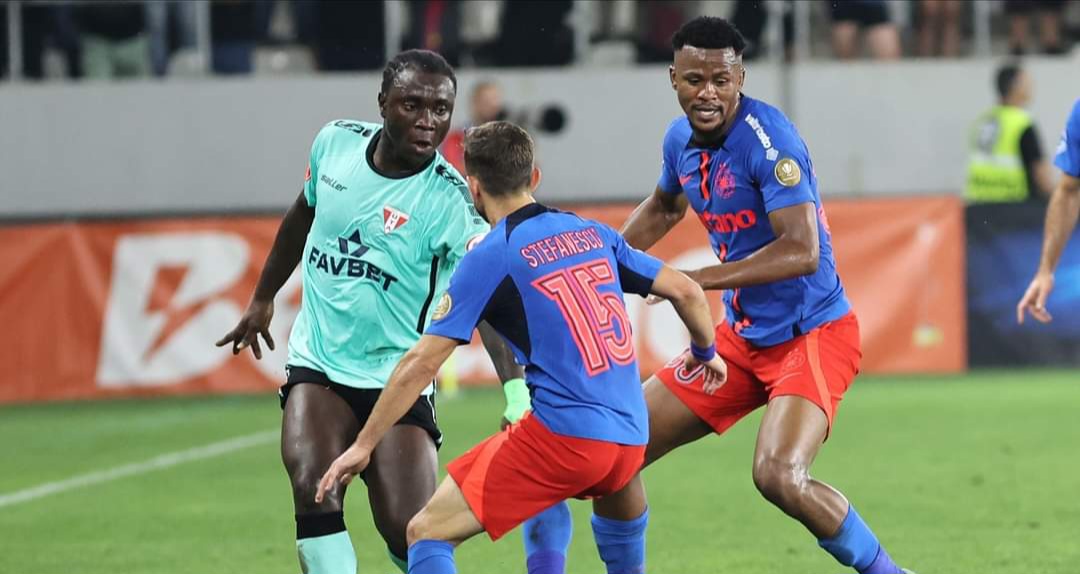 Siyabonga Ngezana during FCSB game