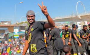 Cedric Kaze is set to be named as the new assistant coach for Kaizer Chiefs, filling the void left by Fernando Da Cruz.
