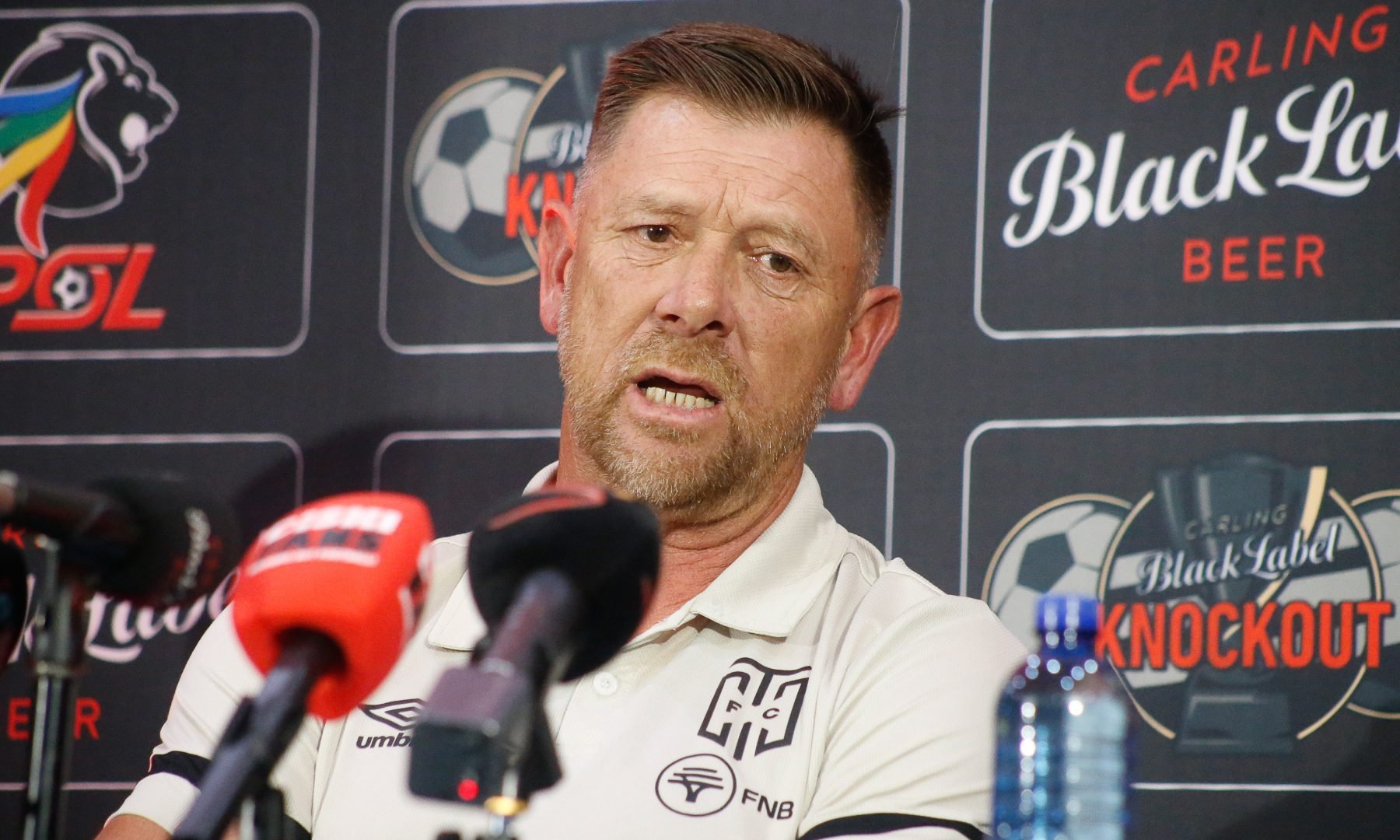 Eric Tinkler during the media at a Carling Knockout Cup presser