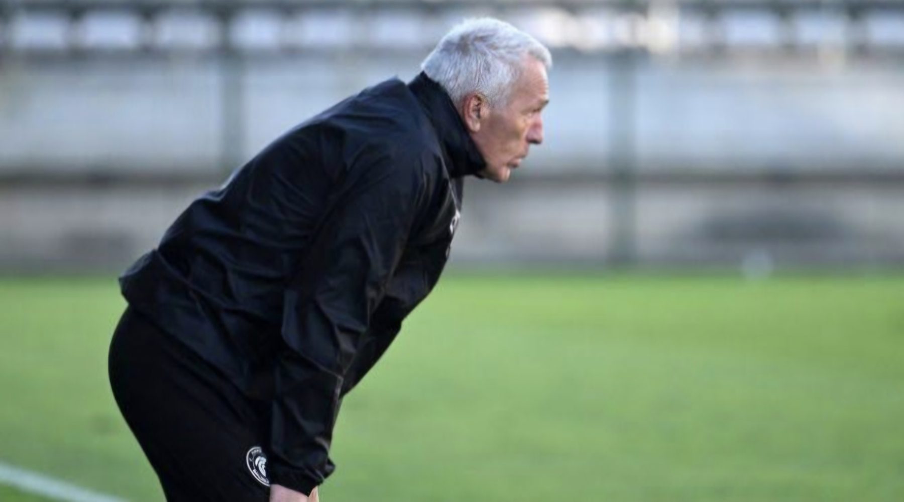 Cape Town Spurs coach Ernst Middendorp has called on the PSL and SAFA to do an investigation into what he says is unacceptable conduct from match officials.